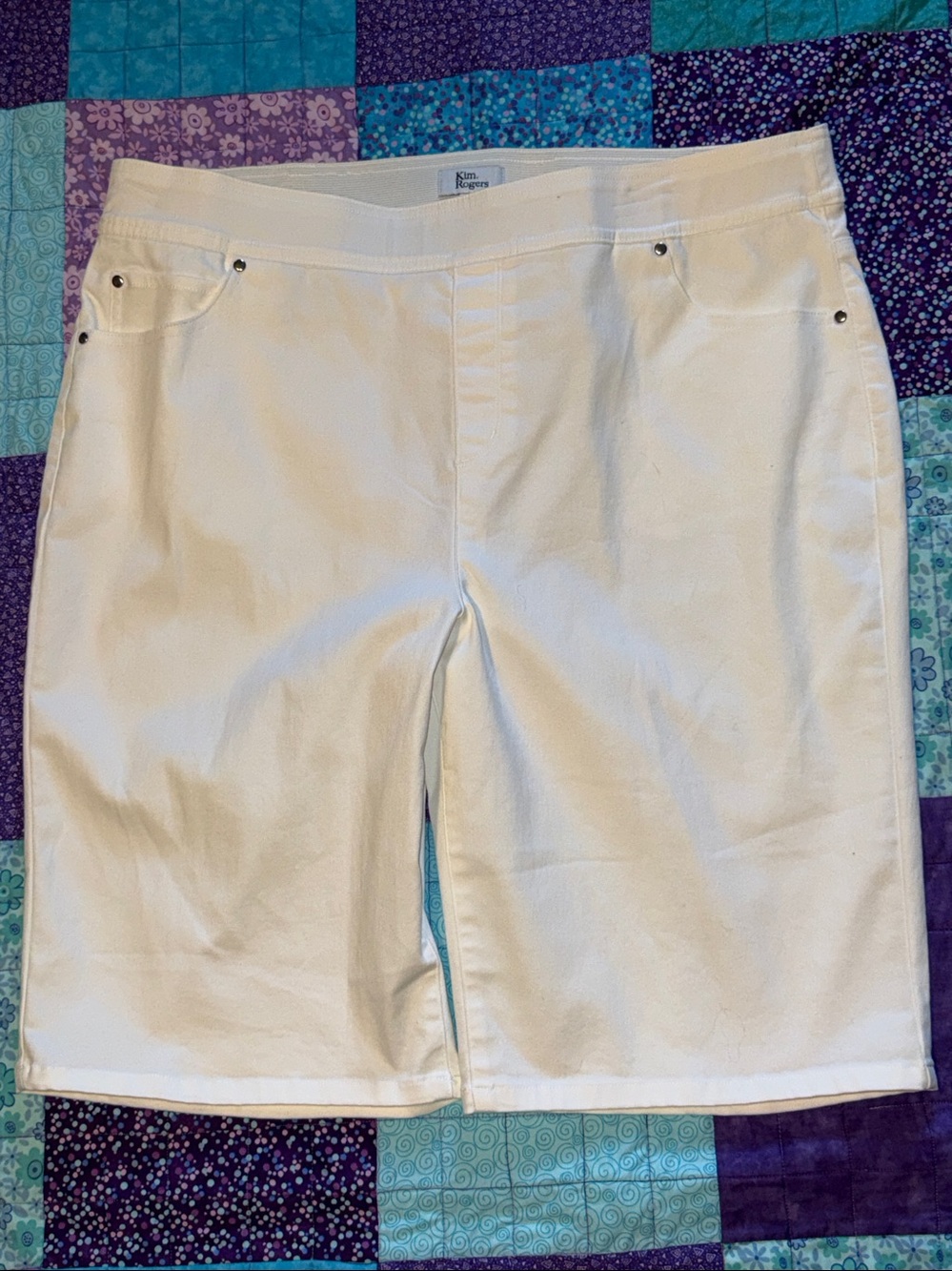 Kim Rogers Millennium White pull-on Bermuda Shorts size 16 tummy control NWOT